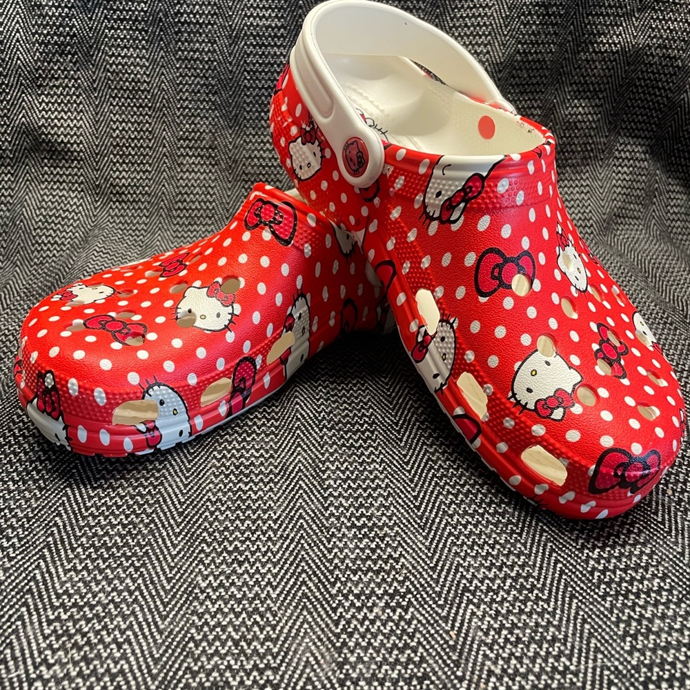 Crocs limited edition Hello Kitty